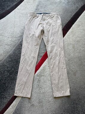 Vineyard Vines Khaki On The Go Performance Pants